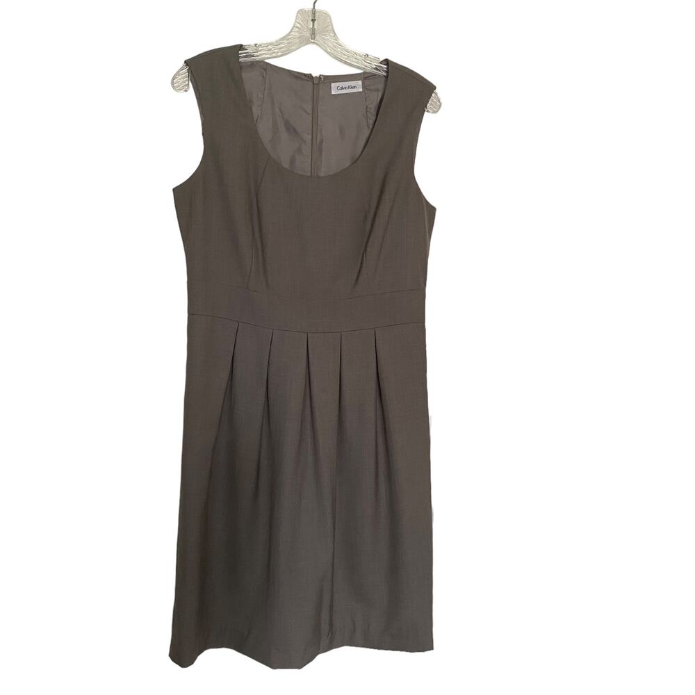CALVIN KLEIN Women's Size M ? (8 - 10) Dress Scoop Neck Sleeveless Zip back